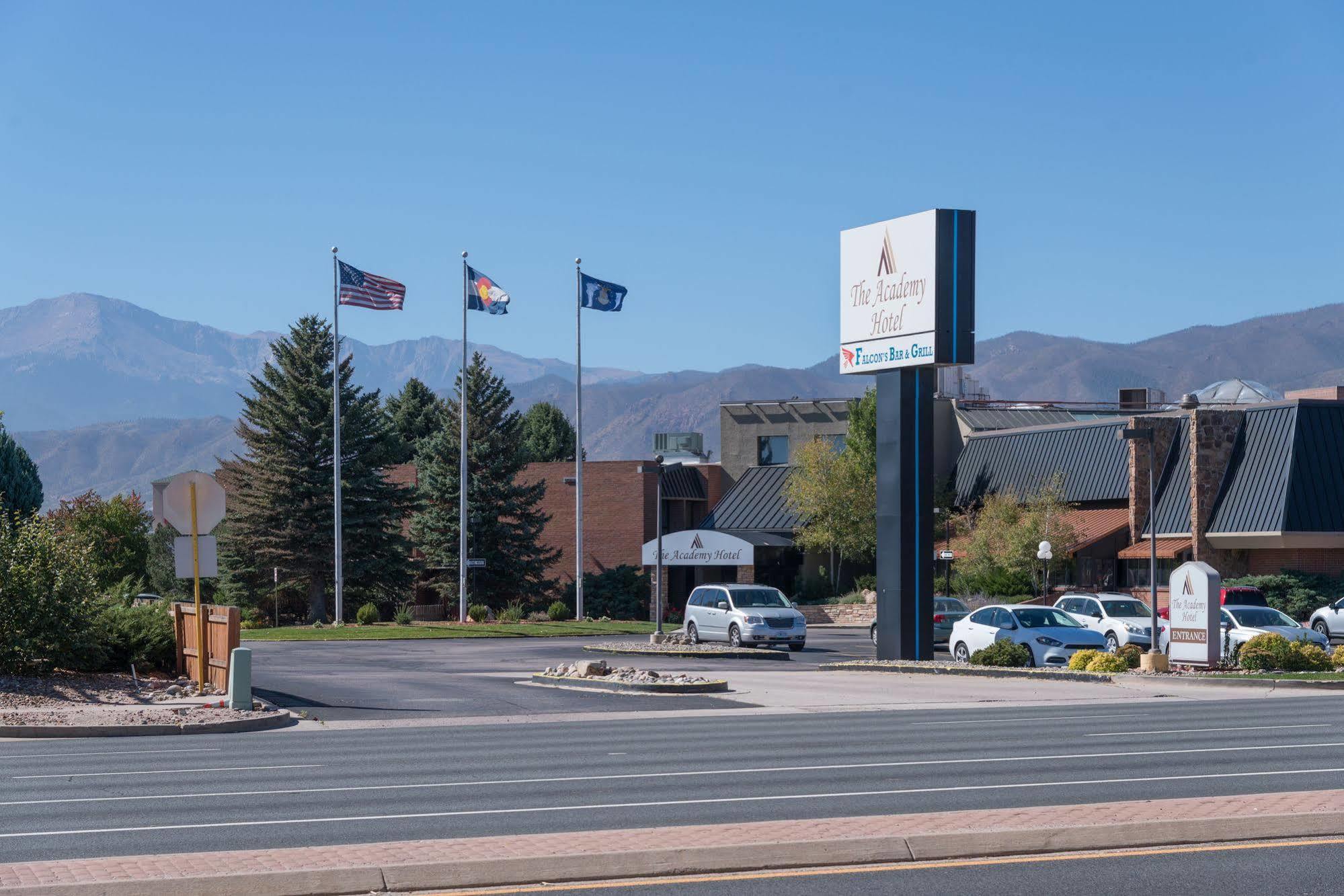 The Academy Hotel Colorado Springs Exterior photo